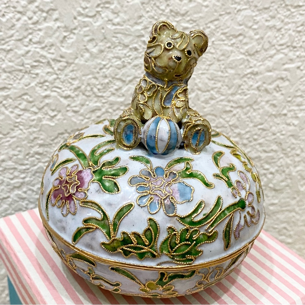 Vintage NYCO Nikki Yassaman White Bear Trinket Box Faberge Enameled Art Figurine